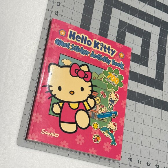 700 Hello Kitty BIG Stickers! Activity Book, Notebook and Story Book Kawaii Lot - Picture 7 of 8